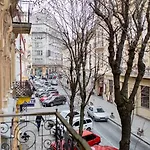 Apartamento On Skoryka Str *