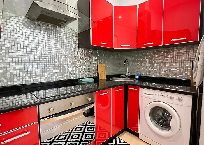 On Skoryka Str Львів