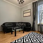 On Skoryka Str Apartament *